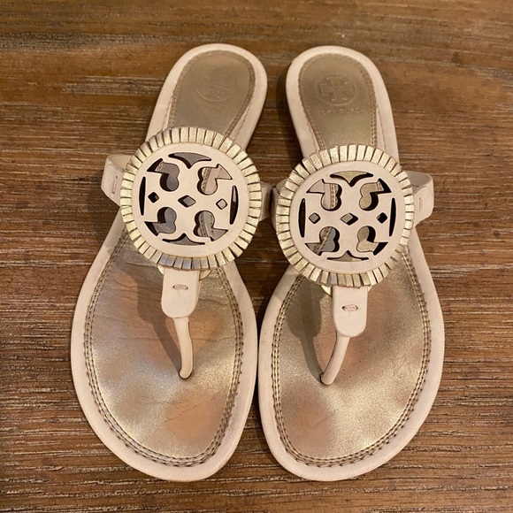 miller fringe sandal